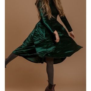 IVY CITY CO green velvet midi dress